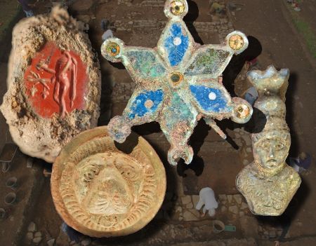 Finds from Priory Field in Caerleon 